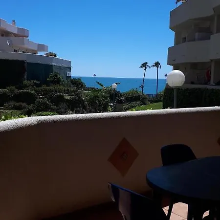 Benalbeach, 20 *